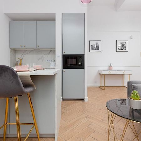 Praga Center Apartments By Noclegi Renters Warschau Exterior foto
